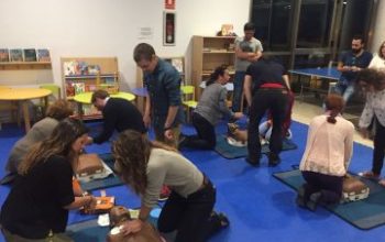 Más de 60 personas asisten a la formación de Ayudas para la Vida en primeros auxilios